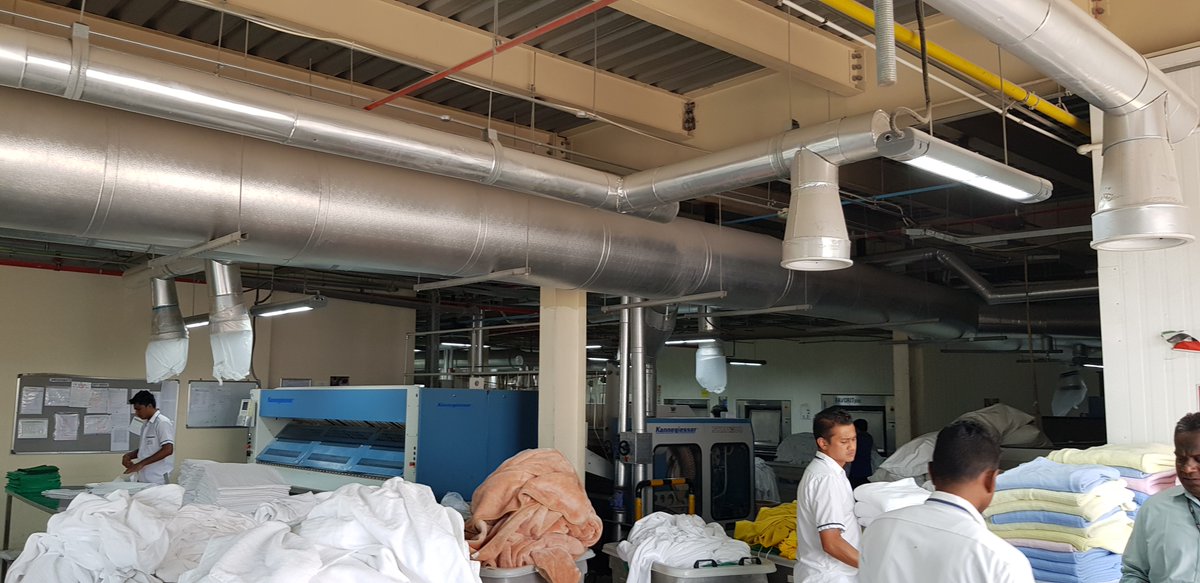 RaytecHazardous's tweet image. Our SPARTAN Zone 2 Linear luminaires have been installed in the Emirates Airline catering and laundry factory, providing light to increase on-site safety. Explore the range: bit.ly/2AiepAS #explosionprooflighting #hazardousareas #atex #zone2