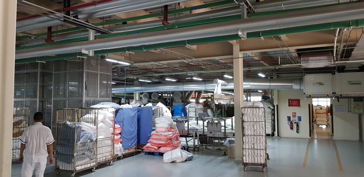 RaytecHazardous's tweet image. Our SPARTAN Zone 2 Linear luminaires have been installed in the Emirates Airline catering and laundry factory, providing light to increase on-site safety. Explore the range: bit.ly/2AiepAS #explosionprooflighting #hazardousareas #atex #zone2