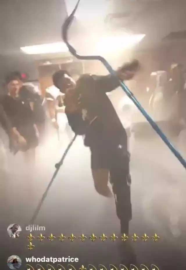 BrettKollmann's tweet photo. If the Saints somehow win the Super Bowl this year I want this as the statue outside the stadium. https://t.co/NwXljnYeMC