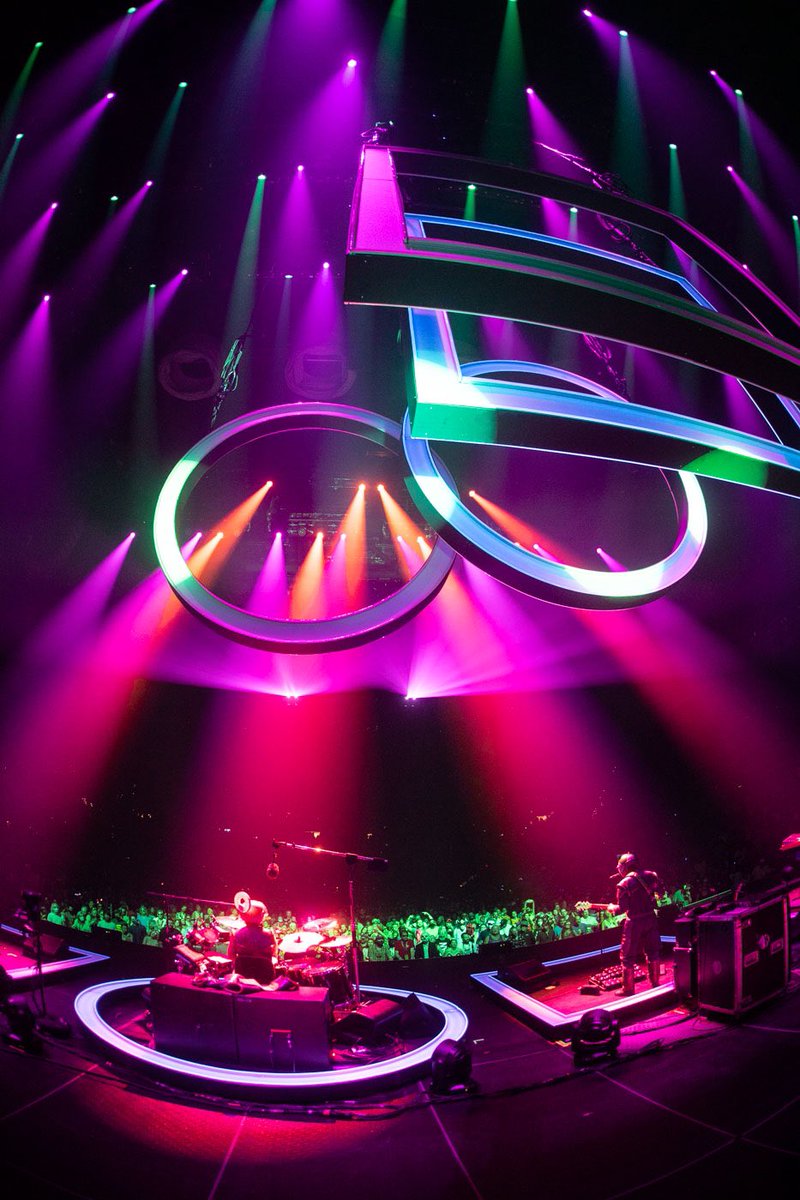 Phish_FTR's tweet photo. 10/31/2021 Las Vegas, NV 📸 @rene_huemer https://t.co/UQM37DIO76