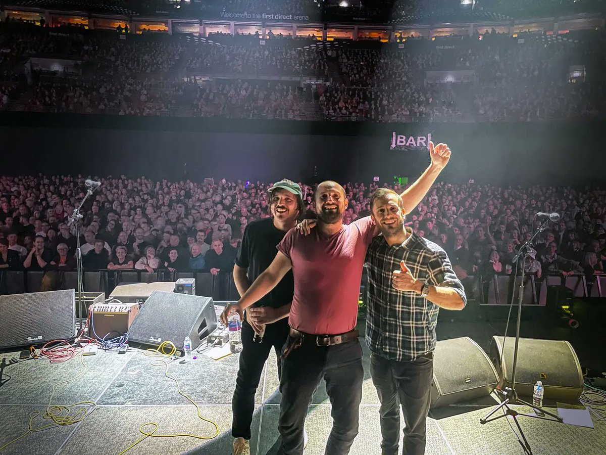 KestonCobblers's tweet image. That's a wrap! 
After 4 weeks on the road with the legendary @paulheatonsolo &amp;amp; @jamabing &amp;amp; all their amazing band and crew, we've arrived back home. This tour has been the wildest experience for us Cobblers. Performing at ruddy arenas &amp;amp; meeting all sorts of new, wonderful people.