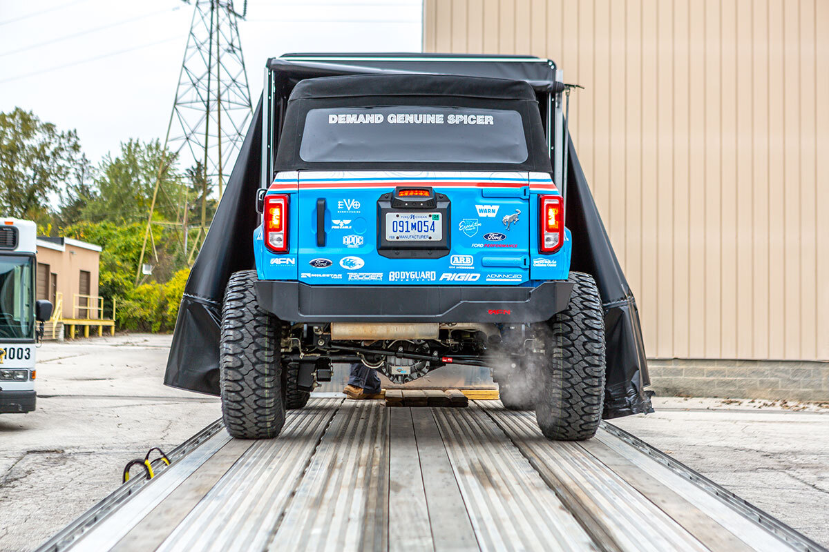 spicerparts's tweet photo. The wait is almost over. Our complete Ultimate Dana Bronco build will be unveiled this week at #FordOutFront! Keep an eye out for full build details coming soon. Learn more about Dana's history with Ford: https://t.co/384VZSsRJ6 https://t.co/UiZBJttt2z