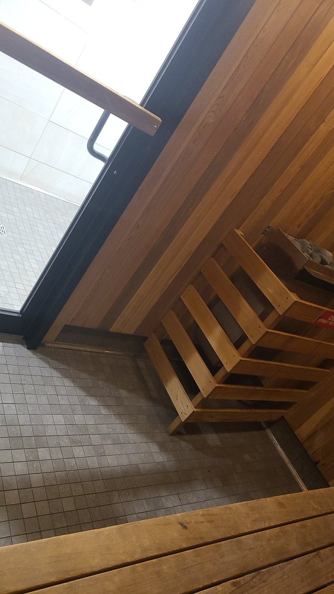 Mel92's tweet photo. Day 1. Feels good to be back 🧿 #keepmeaccountable #day1 #gym #sauna #makingachange #Novemberisforme https://t.co/euom3ZaSb6