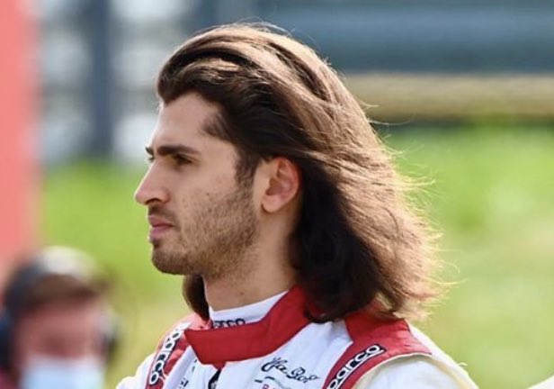 sportsgoodhair's tweet photo. Antonio Giovinazzi, Formula 1 
@Anto_Giovinazzi #F1 #AlfaRomeo #ItalianJesus https://t.co/UY3kSNTnJV