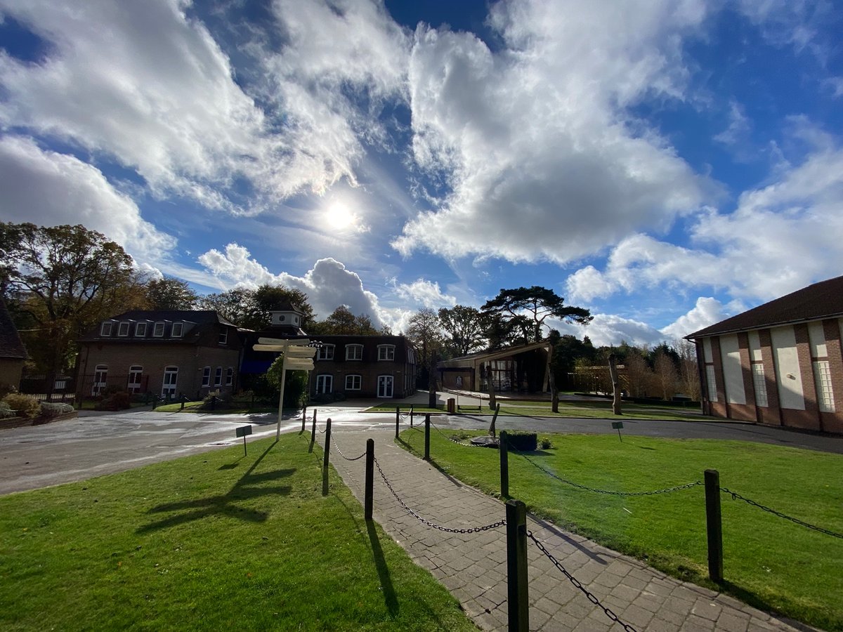 Happy (half-way through) Half Term to all Amesburians, enjoy the rest of your break this week #2021 #AmesburySchool @amesbury_school #TrulyIndependent
