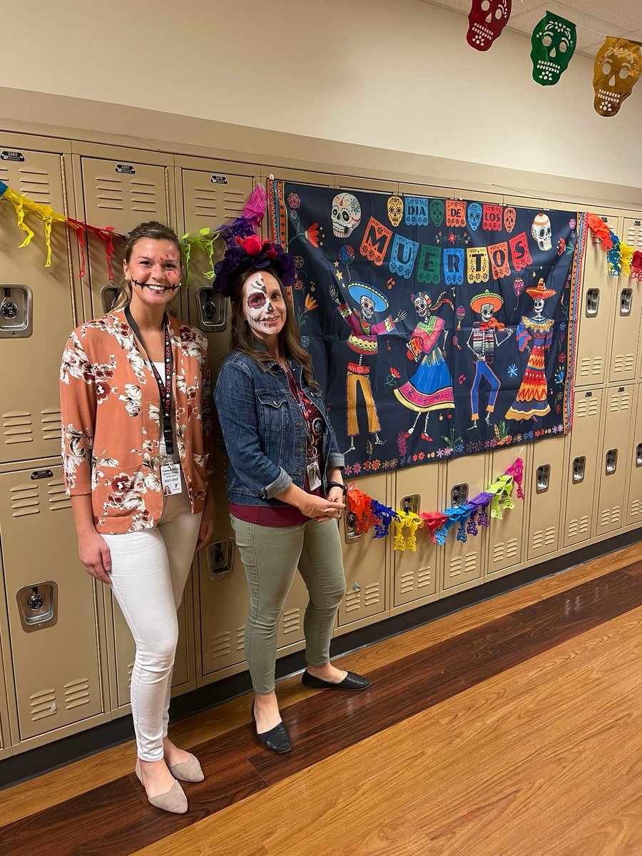 cpjhsterrell's tweet photo. The Day of the Dead celebration in our Spanish classes. @TISDCPJHS https://t.co/GVlIQoXDqc