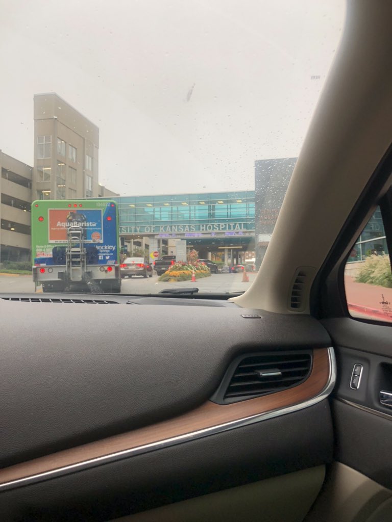 cmschwenn's tweet image. We have arrived. Next chapter #kumed #medicaljourney #blessed #thankful #Godsgotthis