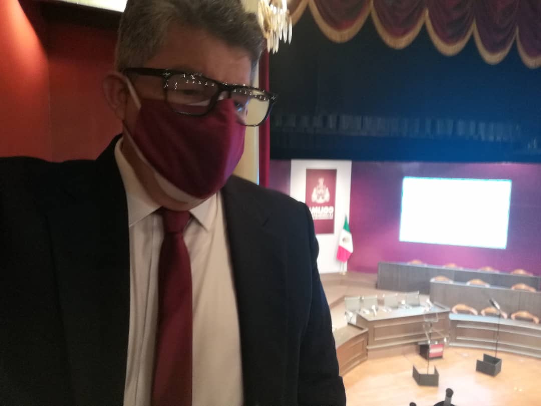PepeNaranjo1's tweet photo. #Hoy #AlDía #ÚltimaHora #AlMomento #Lunes #1deNoviembre2021 #Colima

Muy satisfecho y honrado de ser testigo del acontecimiento más importante en la historia política de #EstadoDeColima #TomaDeProtesta de @indira_vizcaino #IndiraVizcaíno como Gobernadora Constitucional de  Colima https://t.co/Gxyycyuktw