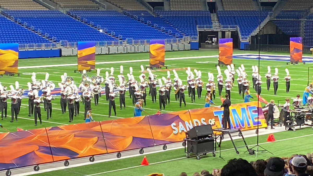 BandGrove's tweet photo. Great job Tiger band! @consoltigerband #uilstate https://t.co/LvYRM3Ye2J