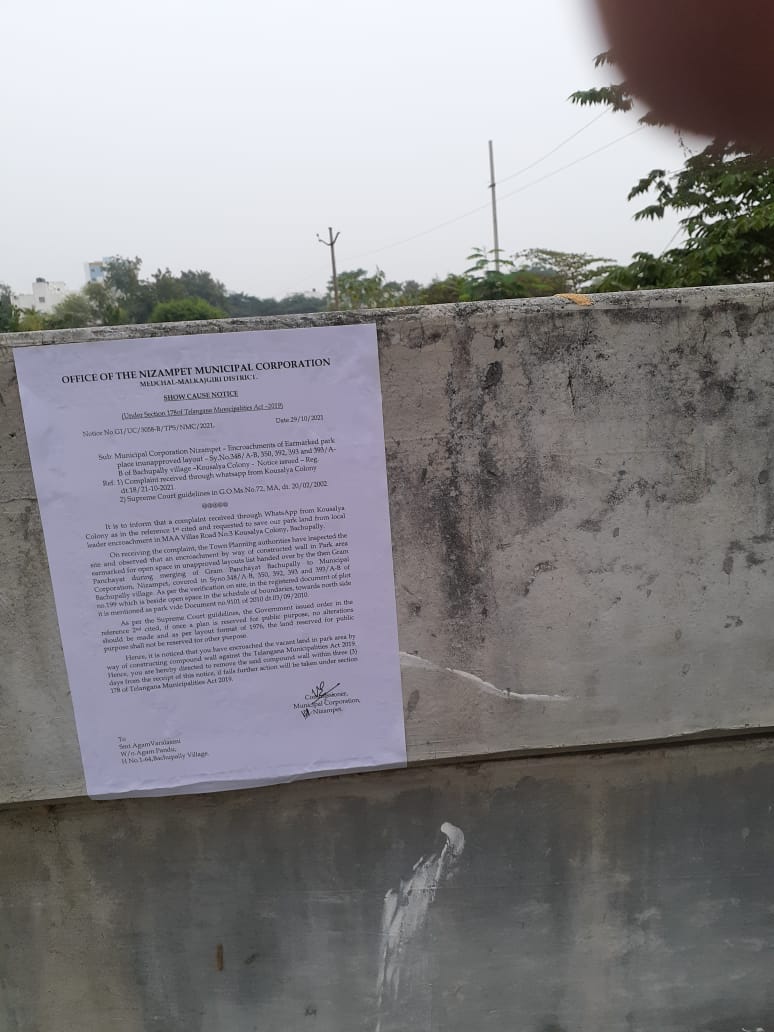 jeeth1981's tweet photo. @KTRTRS sir 3days back NMC served notices to BanyanTreePark encroachers Corporator brothers, and sticked notice on the illegally constructed walls. But they teared that also. Please find the below attached pics and #SaveBanyanTreePark @KTRoffice @TelanganaCMO @TOIIndiaNews https://t.co/bE3uWWGZd6