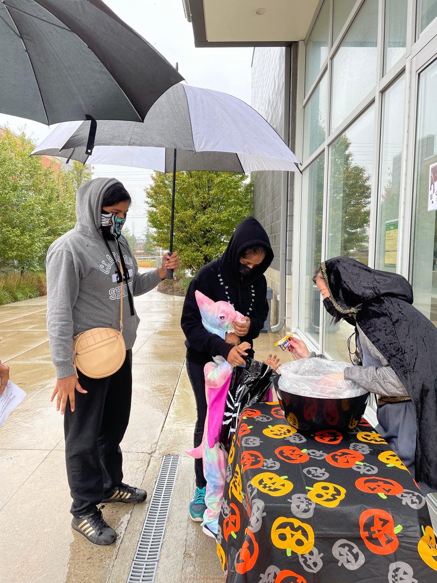 What an awesome time at Spectrum Square this weekend. Thank you to all those who came out. We can't wait to share with you some photos to come! #mississaugaevent #trickortreat #halloween