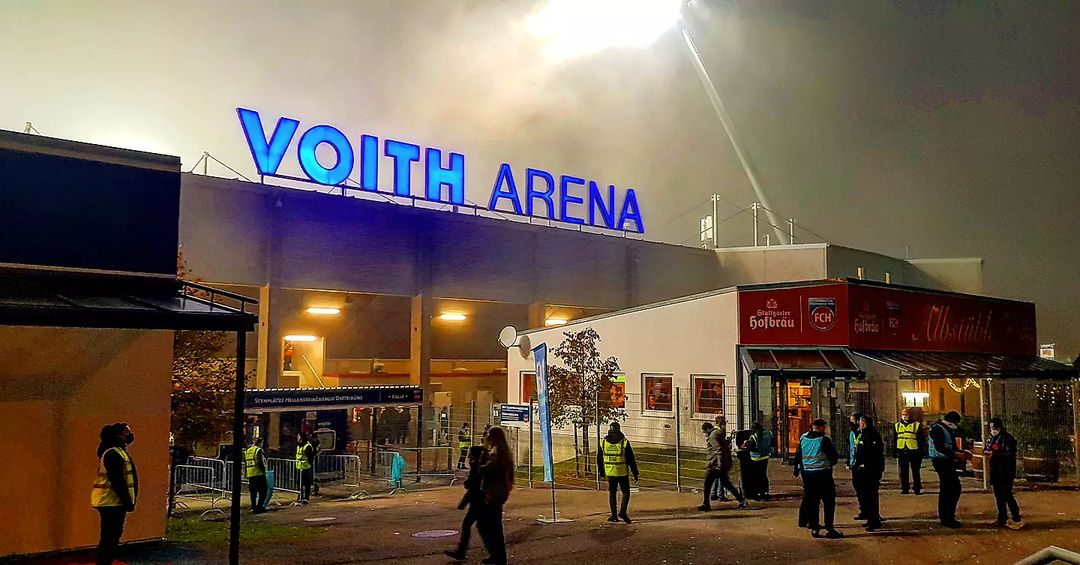 leintaeler's tweet photo. Voith-Arena - 1.FC Heidenheim 1846 - FC Schalke 04 1:0 (2. Bundesliga, 29.10.2021)
#groundhopping, #2bundesliga, #voitharena, #heidenheim, #1fch1846, #gelsenkirchen, #schalke, #fcschalke04, #S04, #1fcheidenheim, #fussball, #football, #calcio, #soccer https://t.co/YhmI3LqjUP
