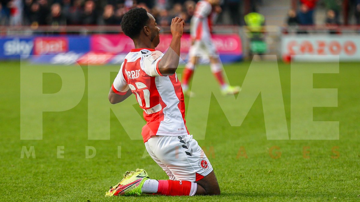 SLF_Studios's tweet image. 𝐒𝐥𝐢𝐝𝐢𝐧𝐠 𝐢𝐧𝐭𝐨 𝐚 𝐧𝐞𝐰 𝐦𝐨𝐧𝐭𝐡, 𝐰𝐡𝐢𝐜𝐡 𝐦𝐞𝐚𝐧𝐬 𝐦𝐲 𝐥𝐚𝐭𝐞𝐬𝐭 𝐛𝐥𝐨𝐠 𝐢𝐬 𝐧𝐨𝐰 𝐥𝐢𝐯𝐞! 📸📰

Check out the blog, looking back at all the work from @ftfc&apos;s fixtures in October 👉 bit.ly/3BxLRjd

#FootballBlog | #SportsPhotography