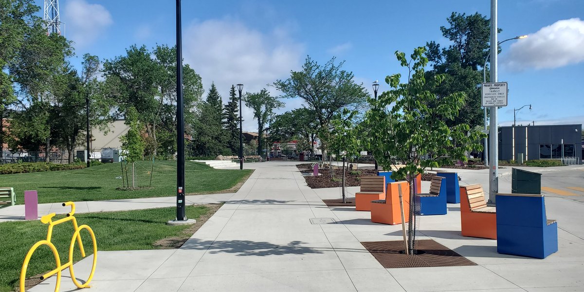ibigroup's tweet photo. We’re excited to share that we’ve completed the revitalization of the Butler Memorial Park in #Edmonton, AB. Our #landscapearchitects re-established the park’s memorial origins and focused on supporting the City's goals of safety, connections, and community building. #IBIProjects https://t.co/xk549YXaI1