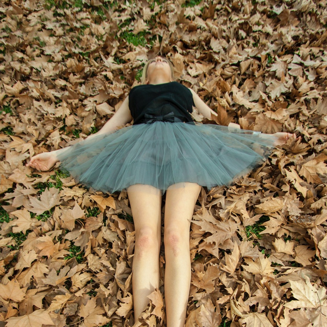 CRobinsonAuthor's tweet photo. Girls in Fields
https://t.co/Qos2DT9aFa

Should we tell how? Goes without saying she was raped. How close should we zoom in? What little details blur? What others tell?

#MondayBlogs #SexualAssault #Murder https://t.co/UM2fDezXeq