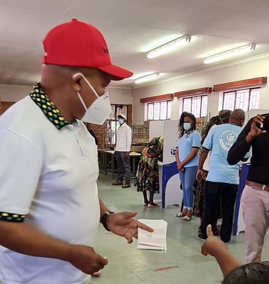 anc_dip's tweet photo. North-West Premier, Bushy Maape has cast his vote at Bopagang Secondary School in Vryburg, Naledi Local Municipality. 
#VoteANC #BuildingBetterCommunities https://t.co/lpqyAVLzMU