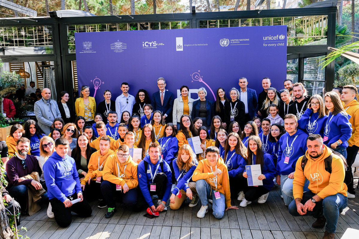 IctSlab's tweet image. What a remarkable finalization of #Upshift edition in Durres #DesignThinkingWorkshop organized by @albania_unicef &amp;amp; @IctSlab with the support of #DutchEmbassy in🇦🇱 
Thank you for honoring us excellencies @ReinoutVos @FionaMcCluney @EdinaKozma 
Check also👉 upshift.al/upshift-durres…