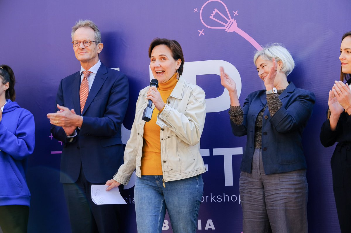 IctSlab's tweet image. What a remarkable finalization of #Upshift edition in Durres #DesignThinkingWorkshop organized by @albania_unicef &amp;amp; @IctSlab with the support of #DutchEmbassy in🇦🇱 
Thank you for honoring us excellencies @ReinoutVos @FionaMcCluney @EdinaKozma 
Check also👉 upshift.al/upshift-durres…