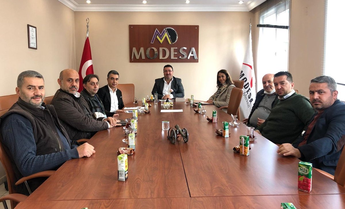 gulsumpolat72's tweet photo. İSKİ Eyüp Şube Müdürümüz Kenan Yılmaz ile birlikte Eyüp #MODESA Mobilyacılar Çarşısı Kooperatif Kongresinde üyelerinin oy birliği ile Başkan seçilen Ayhan Sekmen Başkan ve Yönetim Kuruluna, hayırlı olsun ziyaretinde bulunduk.
Çözüm ortağı olarak her zaman esnafımızın yanındayız. https://t.co/yDGUUkWAm8