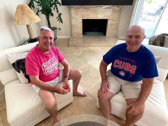 Taking a break showing the new house to Instagram star Teddy @mid-westdaddy.
#ranchomiragedaddy #hotvisitor