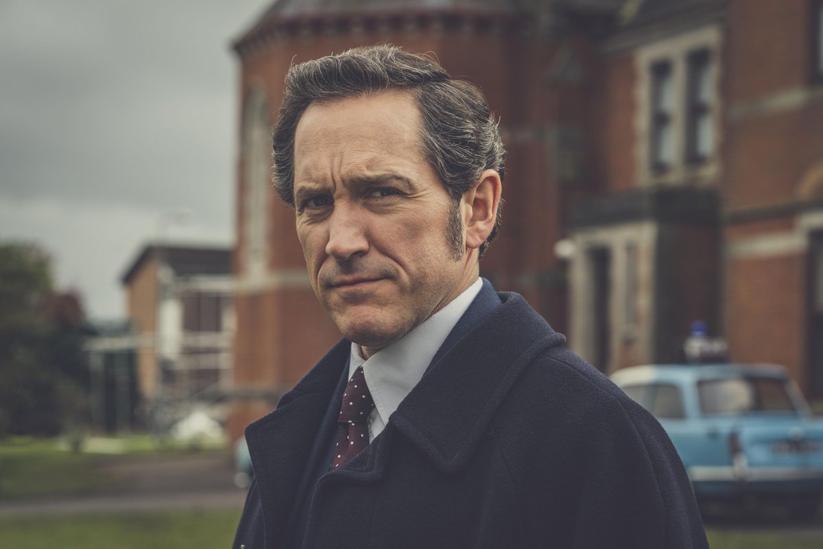 channel5_tv's tweet photo. P.D. James’ iconic chief inspector Dalgliesh arrives tonight on @channel5_tv 🔎

Watch 'Shroud for a Nightingale' over two nights - Thursday 4th and Friday 5th November at 9pm 

@bertiecarvel #Dalgliesh #StreamOnMy5 https://t.co/lkzkotp4Ob
