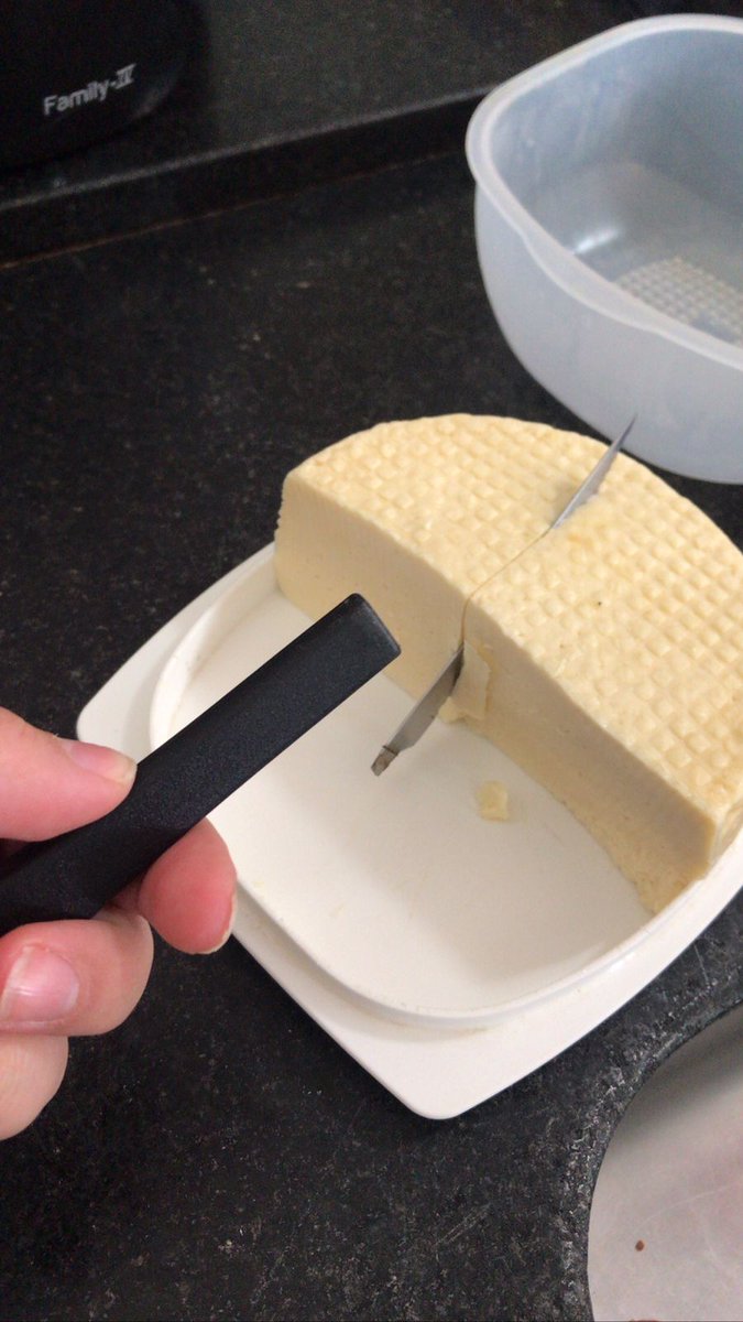 Para de chorar VC tá com a faca e o queijo na mão
Vida: