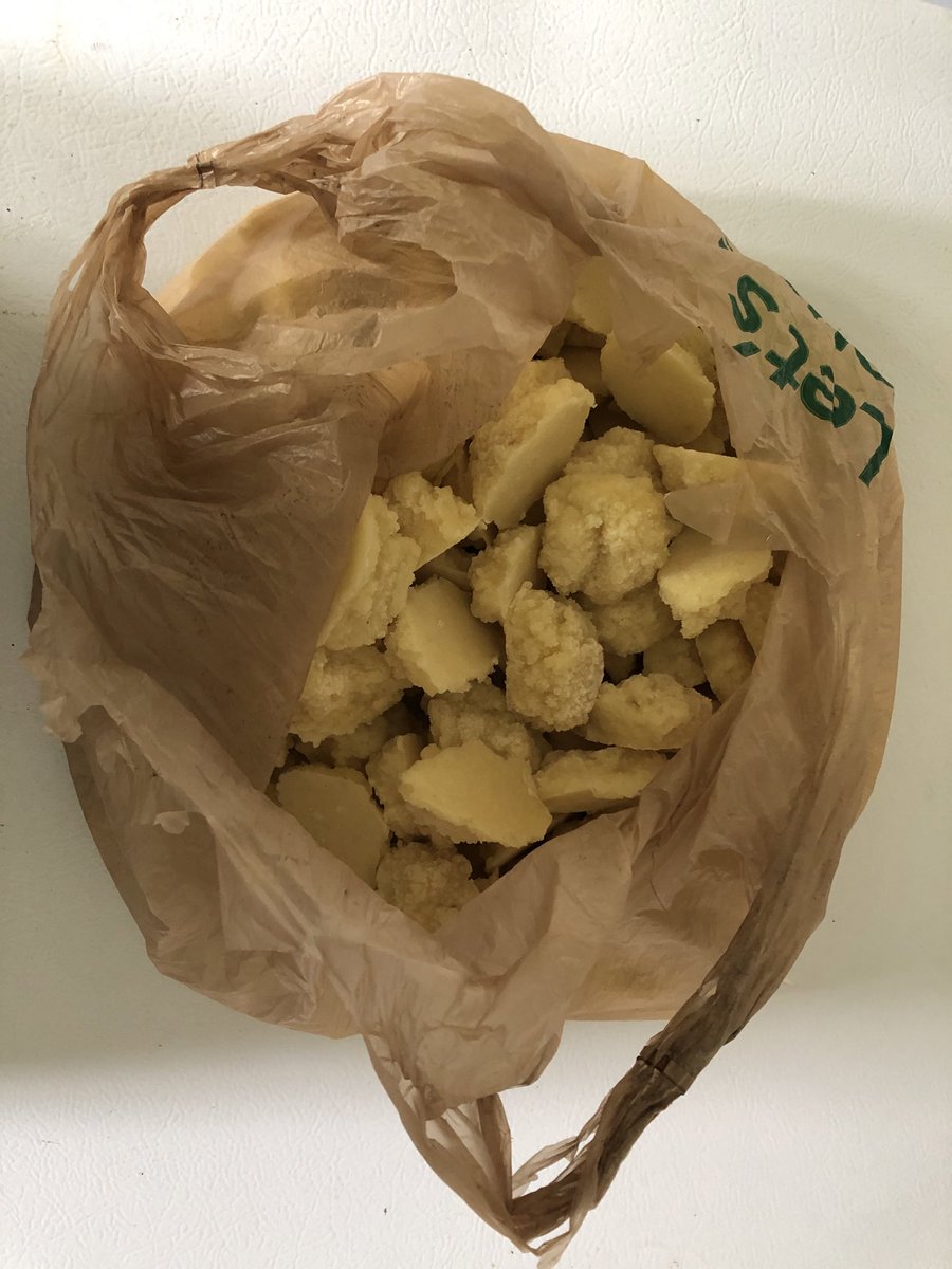 ForestGardenNE's tweet photo. When fall comes, I grind up last years garlic with a bit of olive oil and freeze it in little globs before stowing it all away in the freezer. 

It’s nice to have access to minced garlic blobs at a moment’s notice. https://t.co/WKH1phheb8