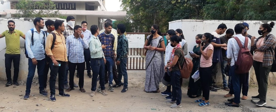 Upasanasg's tweet photo. इतिहास में पहली बार ऐसी घटना जिसमें दस्तावेज सत्यापन एवं साक्षात्कार के पश्चात नियुक्ति के समय सफल अभ्यर्थियों को हटा अन्य अभ्यर्थियों को दी जा रही है नियुक्ति। स्टेनोग्राफरों के साथ हुए इस अन्याय का क्या है जवाब ?
ये अन्याय ले रहा अभ्यर्थियों की जान।
#rhcstenoexam2020 https://t.co/IUaozgPaaD