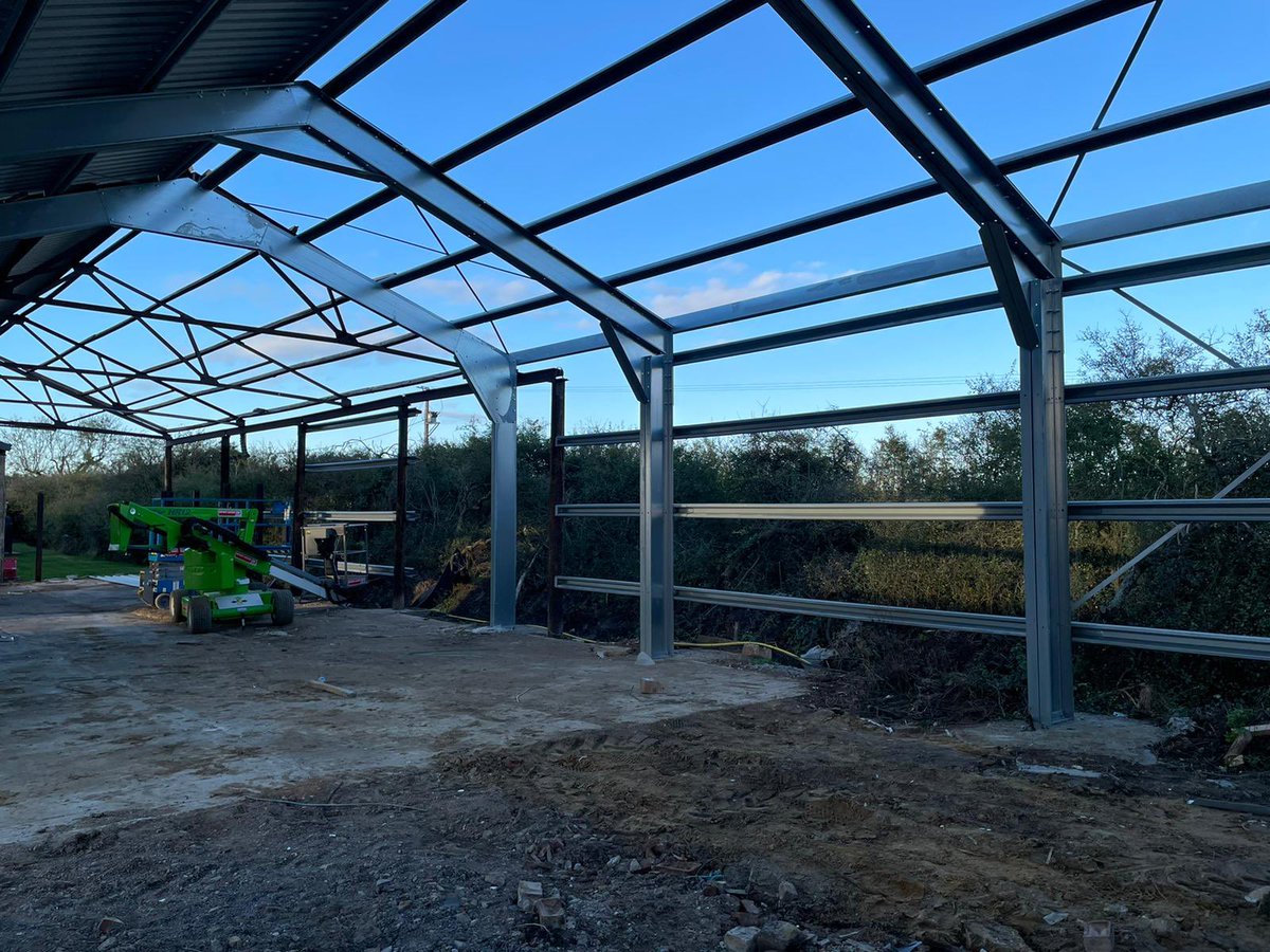 FirstFixGroup's tweet photo. #rochford #essex 
#reclad &amp; #extention now complete and half the #roof is now on and back #steelwork now going on . https://t.co/utLgD6PaFq