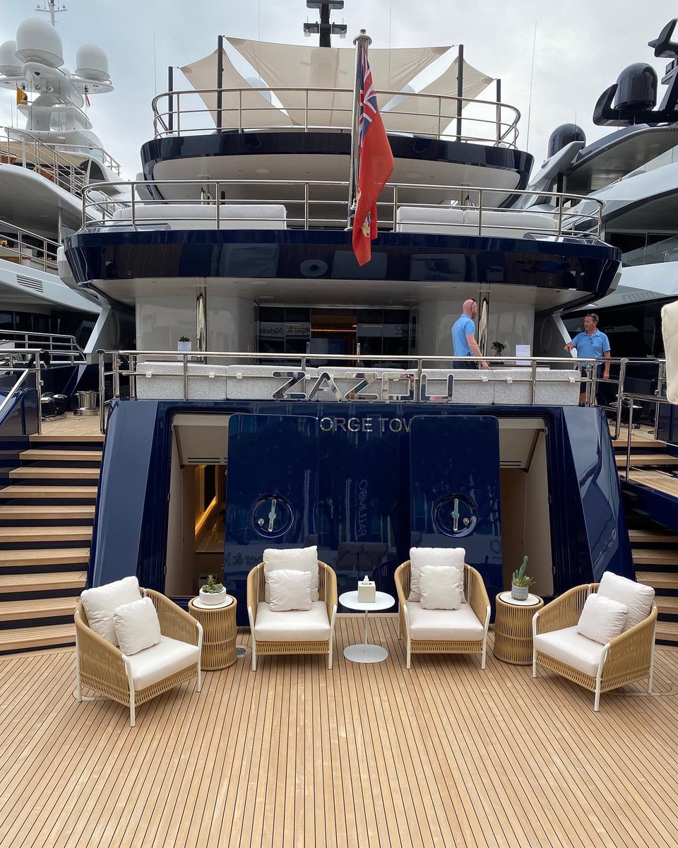 HichamEnhaili's tweet photo. With 100 superyachts on show, it is a great opportunity to reconnect with our partners in the yacht industry. ⚓️
#MYS2021
#monacoyachtshow #monaco #visitmonaco #superyacht #SimplySelectYachts #SimplySelectatitsbest #SimplySelectexperience
@SimplySelectSea https://t.co/yZqWn4uhG9
