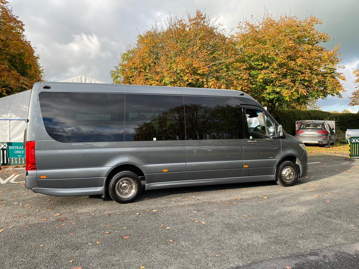 OptimumChauffeu's tweet photo. Cold but bright out @Goffs1866 this morning with @OptimumChauffeu #chauffeurservice #executivetransfer #chauffeurtransfer https://t.co/v7e69ShFfw