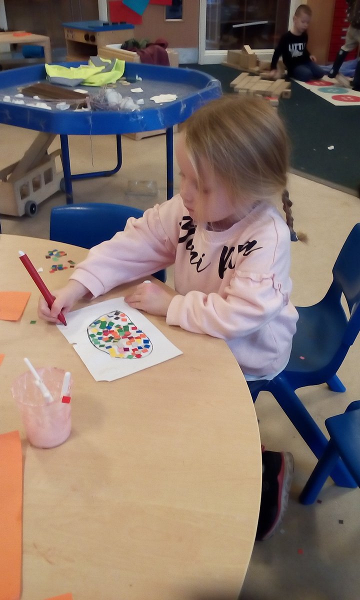As Part of #BlackHistoryMonth2021 we have been exploring works created by African American artists. The children recreated one of Alma Thomas's vibrant art works.