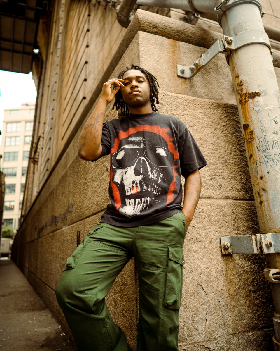 35Ventures's tweet photo. #SlimReeper x @theSTASHED is here. Dropping at 1PM ET. Get yours at https://t.co/ilfftKcyck https://t.co/PIPVQcvNdg