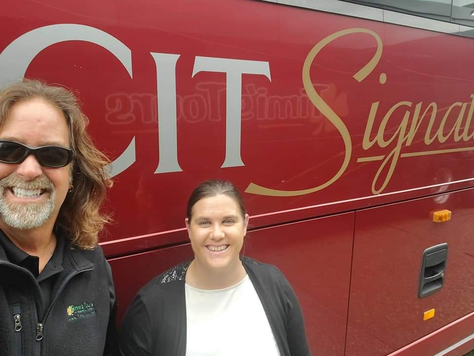 CITSignature's tweet photo. #MissionMonday #notjustadriver #teammate #trustedfriendnetwork Drivers meet drivers from across this nation and friendships are built. Keith drives for Timi's Tours and met up with Ashley. Want to expand your network? Apply today! https://t.co/uHQnKsh1uI