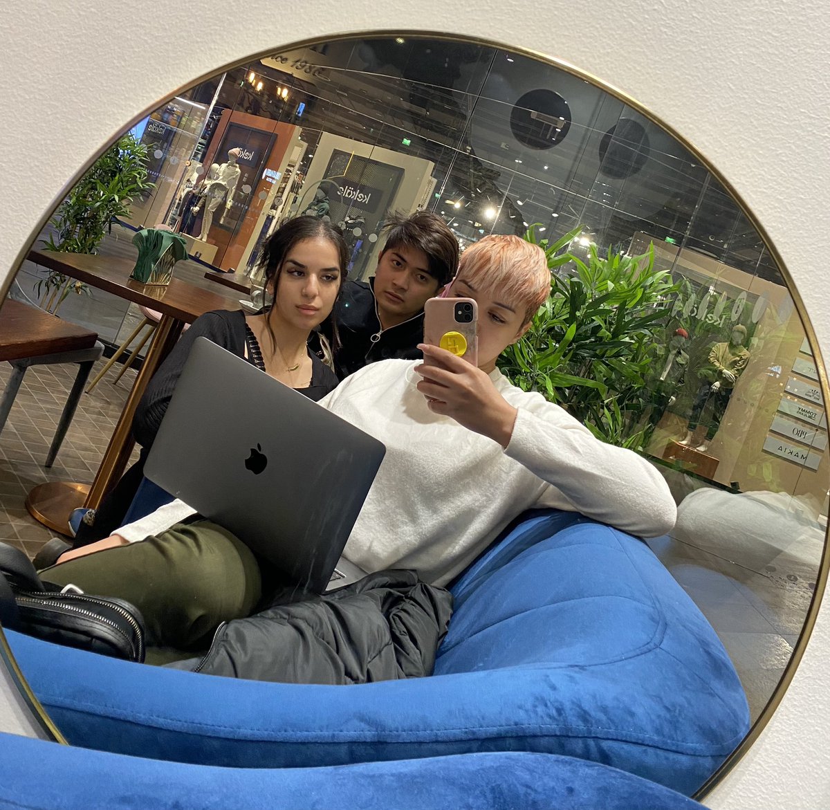 Studying with my besties 📚<a href="/MetropoliaBiz/">Metropolia Business School</a> 🇫🇮