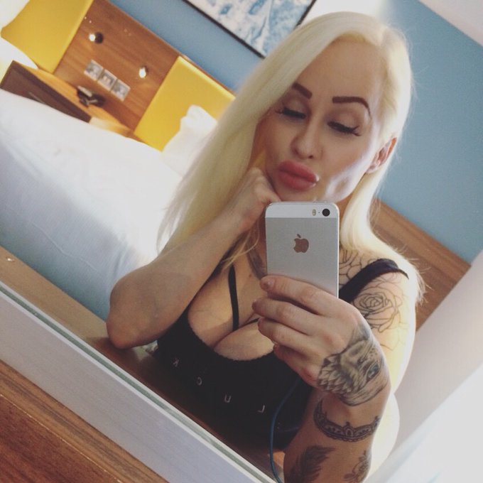 💋💋💋 https://t.co/ramSiVXPzH<a href="/tag/happybirthday"class="tags"><span>#happybirthday</span></a>