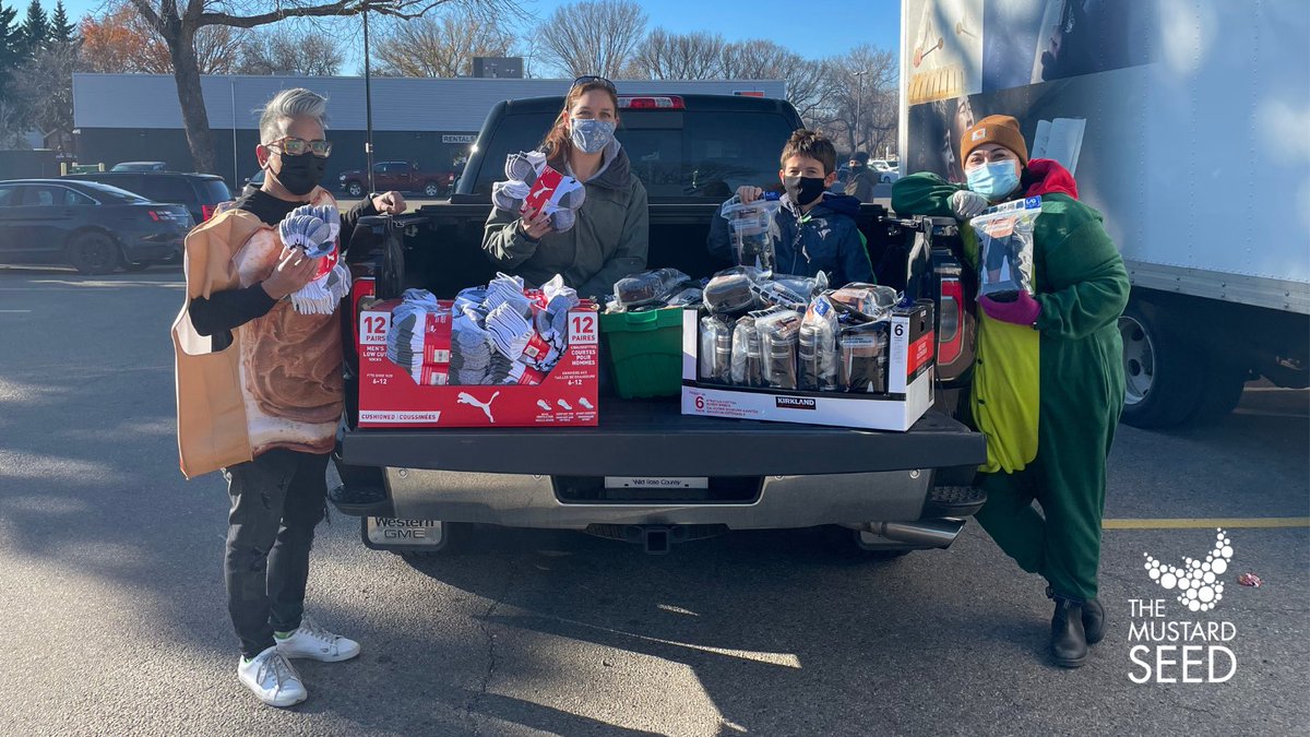 mustardseedcan's tweet photo. Halloween at The Mustard Seed was a success! Our Halloween Havoc Underwear &amp; Sock drive collected 8000+ pairs (1250lbs) of socks &amp; underwear.  A big thank you to @LongMcQuade for donating their truck &amp; to @MrNiceSocks1 for their support to put this event together #HopeGrowsHere https://t.co/vGn9CMNA13