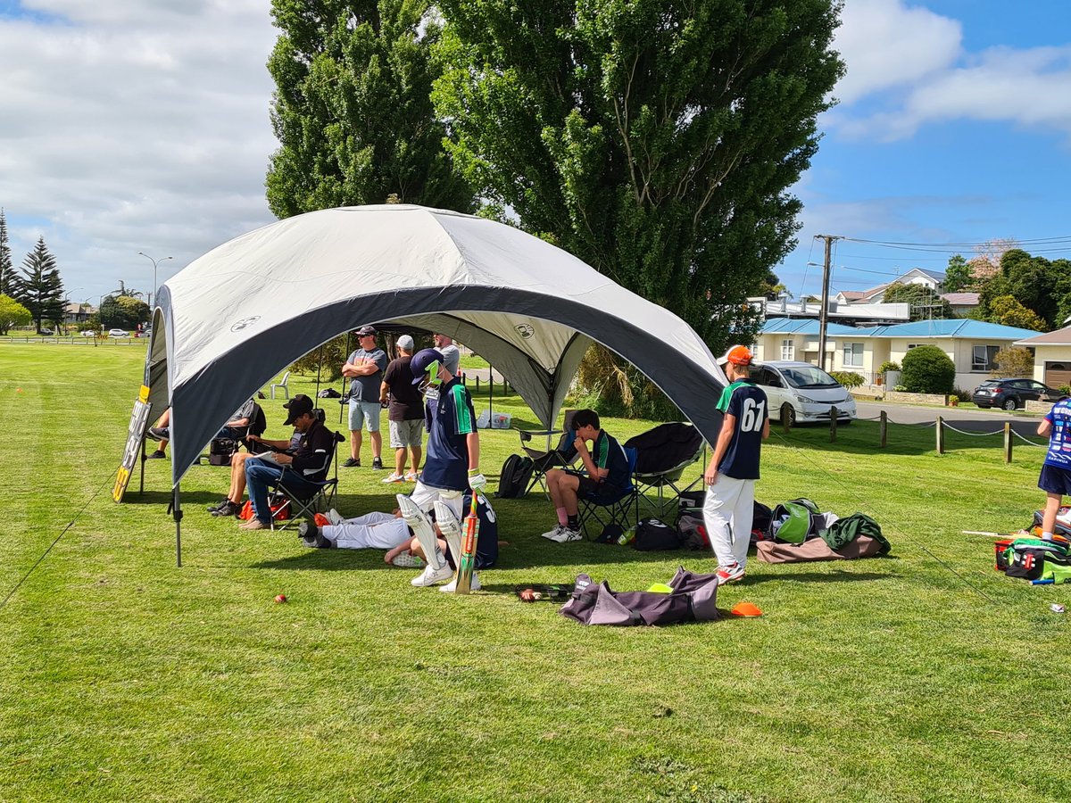 AaronMeadnz's tweet photo. PC colts Cricket colts batting first in Whanganui today. A beautiful day for cricket. @PCPrincipal https://t.co/gjhX4aVCng