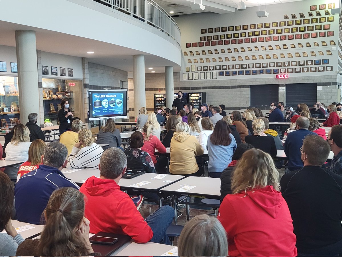 KCantrell31's tweet photo. 2 more @LSR7 buildings today received their new Surface Book 3! Thankful for a district that is investing in its teachers w/tech. 💻🎉 A lot of excitement at the high schools today - a great day to be a Bronco and Titan teacher! #r7c2l #surfacebook #edtech @lsnbroncos https://t.co/EM7SUc8Dzi