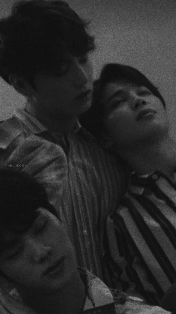 GdgJeon's tweet photo. “Amor da minha vida
Daqui até a eternidade
Nossos destinos foram traçados na maternidade” -Exagerado, Cazuza. https://t.co/tYN5I75y4Q