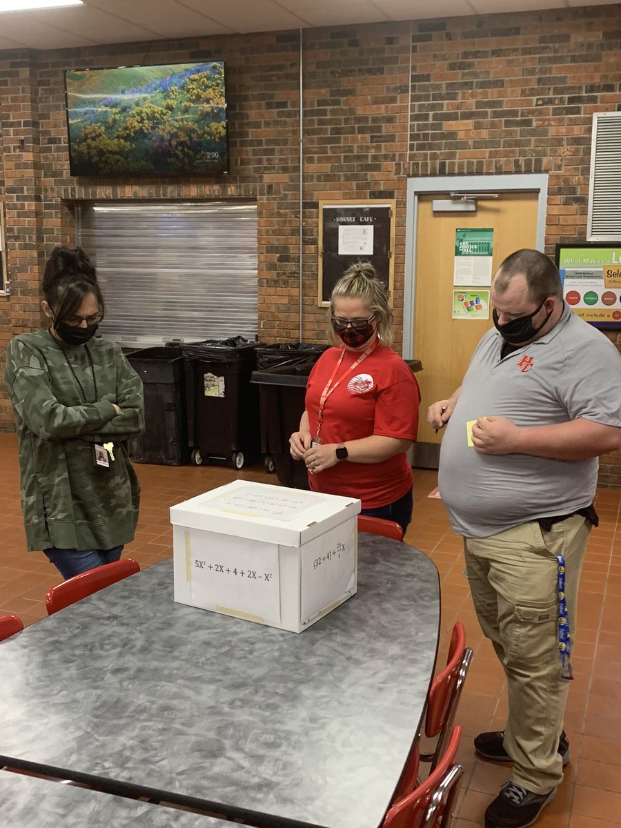 DaleGoatley's tweet photo. It was exciting to work with @HancockCoHS_KY educators on developing #STEMCS learning experiences! We experienced hypothesis cubes, ranking tasks, and mathematical discourse using the slow reveal graphs routine! @GRRECKY https://t.co/5U4ymMJwa7