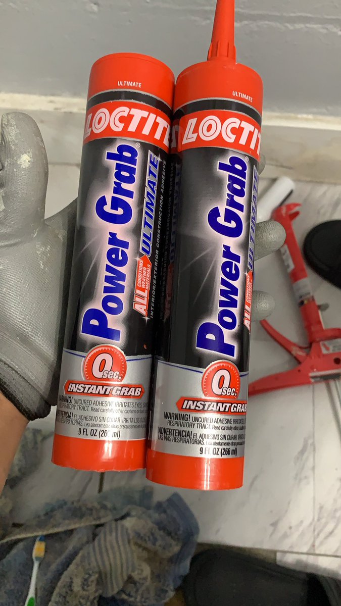 DerianShaffer's tweet photo. @Loctite_NA why is this product so terrible? Bought 3 and ALLLLL OF THEM ARE BRICK SOLID. DAMN NEAR BREAKING THE CAULKING GUN https://t.co/njqC3xb2sp