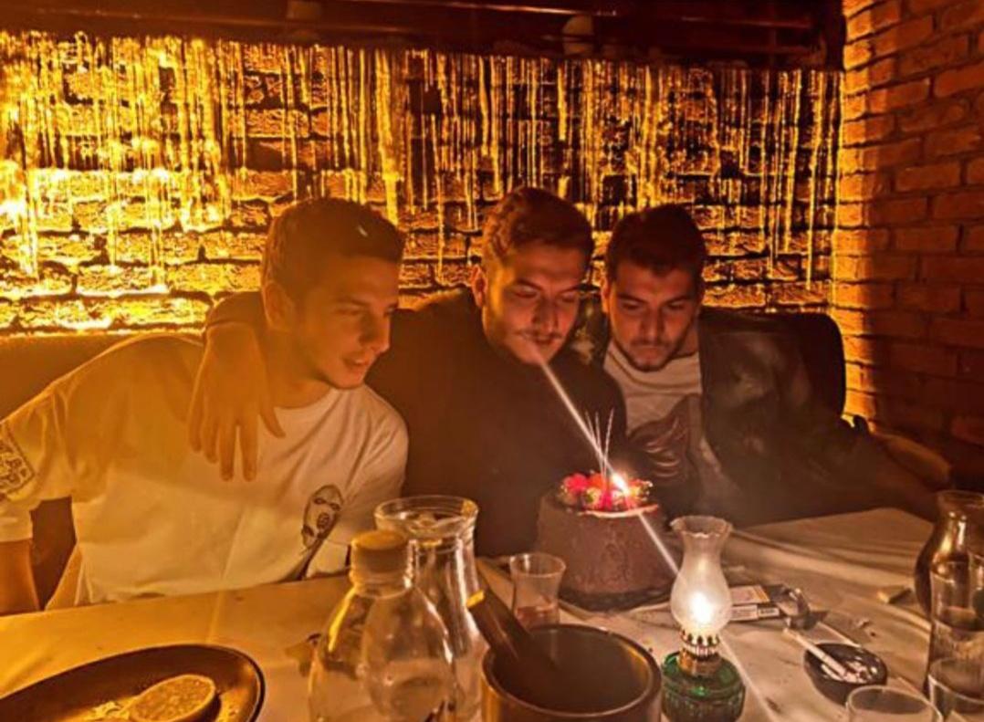 İyikiiii doğdunnnn 💕 <a href="/berkayuvakurann/">Berkay Yuvakuran</a>