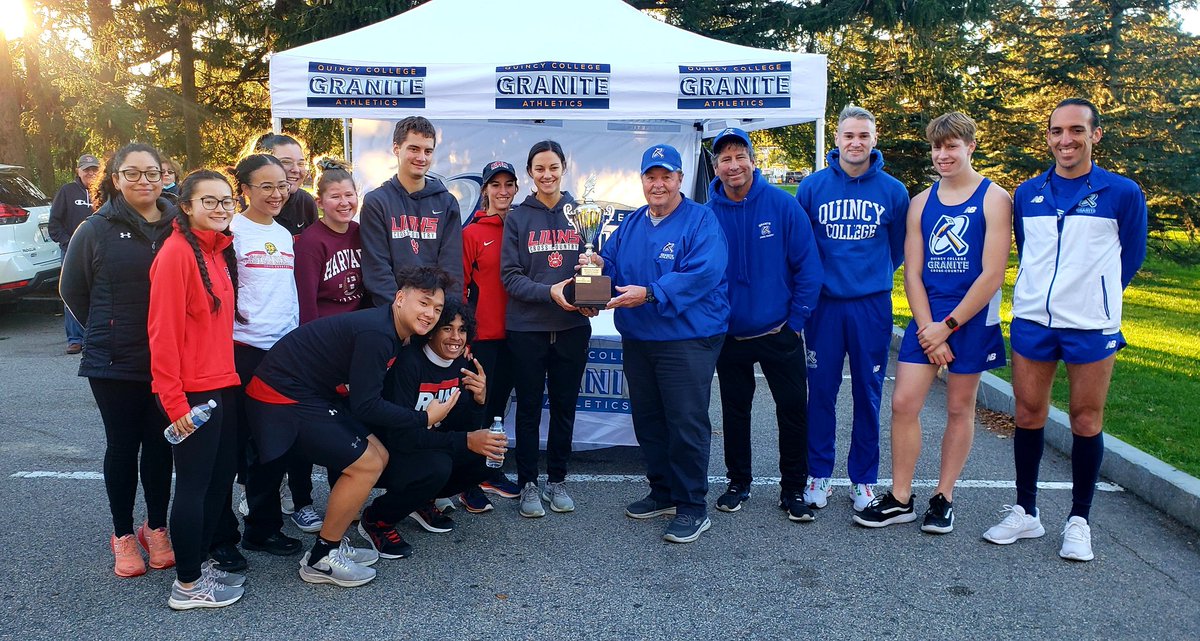 encfar's tweet photo. Great to catch up with members of the ENC Cross Country Team at the Granite Cup race with Quincy College! Thanks to QC for sponsoring this fun hometown event! @ENCXCTF @ENCAthletics
@QuincyCollege
🦁👟🎽🏆
#runenc
#ENCPR1DE https://t.co/18WY23ItCx