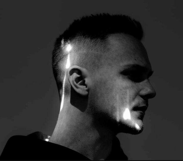 PodariLife's tweet photo. 8/16  @melnukoff❤️ Dmitry is a digital artist and director. His art combines dark, ironic, and inspiring stories about love and death. He is one of the masterminds and leaders of the AVE team, that develops a visual culture in Russia and abroad⚔️ 
https://t.co/xJv1nrjoxF https://t.co/BFIiIwUGAC