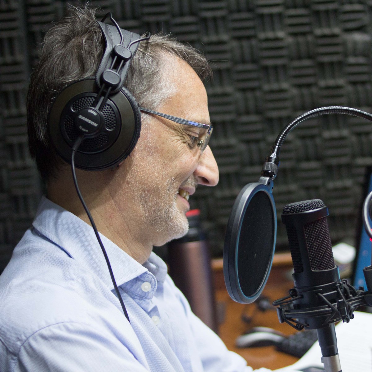 ceacu_uy's tweet photo. Esta mañana en La Canoa @BarnabeDiego entrevistó al multifacético @julbrum de @RadioButia 
En ¨Por amor a la Cultura¨ seguimos con las entrevistas! 

@radioculturauy 
#cultura #sociosceacu #poramoralacultura #radioculturauy #lacanoaradio https://t.co/tEBW2zoluK