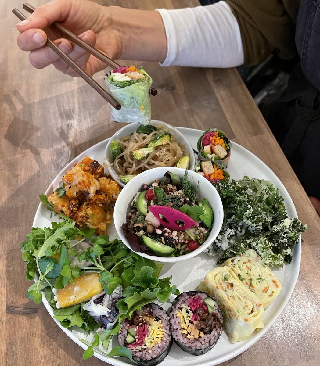 EatGuideSeattle's tweet photo. Georgetownโs favorite fast-casual Korean spot spins off a takeout-friendly deli and cafe full of bibimbap, japchae, and bentos
@VisitSeattle. @SeattleMet
https://t.co/eJzDCeztSH
#TheEatGuide #seattlewa #seattlemet #visitseattle #fast #casual #korean #bento #japchae #bibimbap https://t.co/zWo09KfVJ3