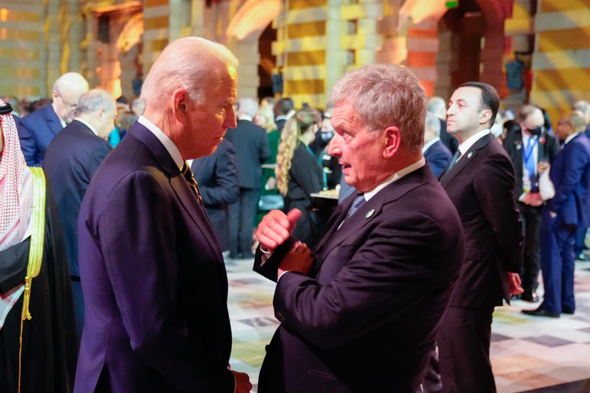niinisto's tweet photo. Good discussion with @POTUS in Glasgow today on global security and transatlantic relations. https://t.co/rkP4wwVZZy