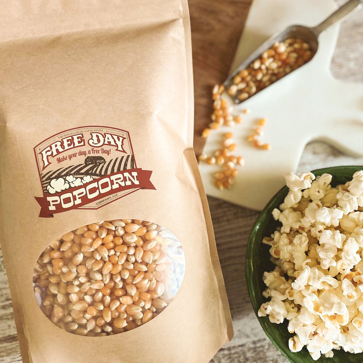 FromtheLandofKS's tweet photo. Get ready to have fun with us this month as we feature Free Day Popcorn Company, LLC out of Belleville! Read their story👉 https://t.co/TfpYZq4E0u #November #FreshPopcorn #Popcorn #Kansas #ShopKansas https://t.co/0pp5XjFWCU
