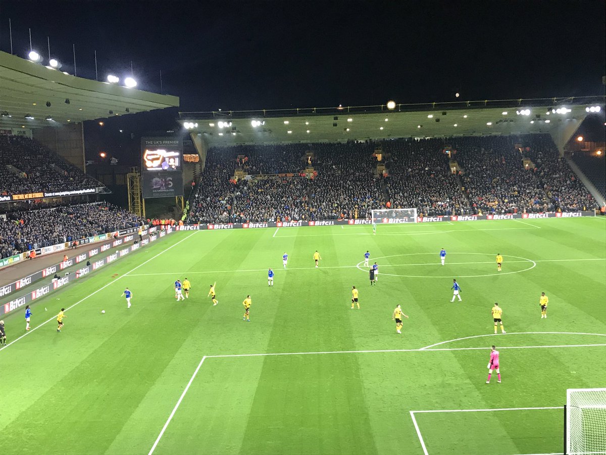 TahreenShad's tweet photo. Drama for Everton@Wolves v Everton tonight https://t.co/PtoGJmvIyA